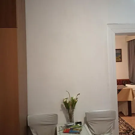 Liberty Apartment *